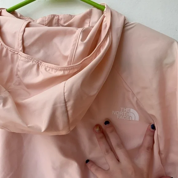 The North Face Windbreaker - Picture 9 of 11
